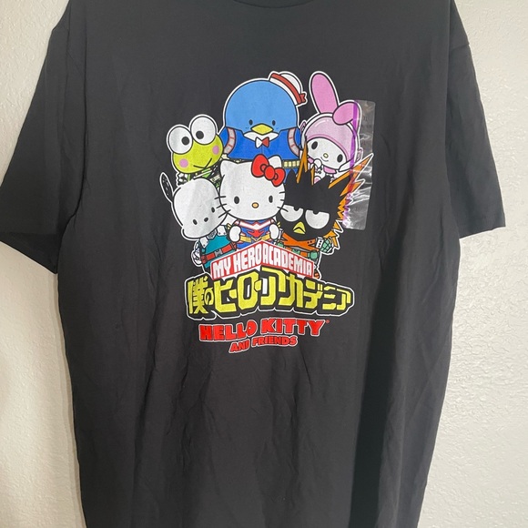 Woman’s authentic Hello Kitty t-shirt’s New - Picture 3 of 6